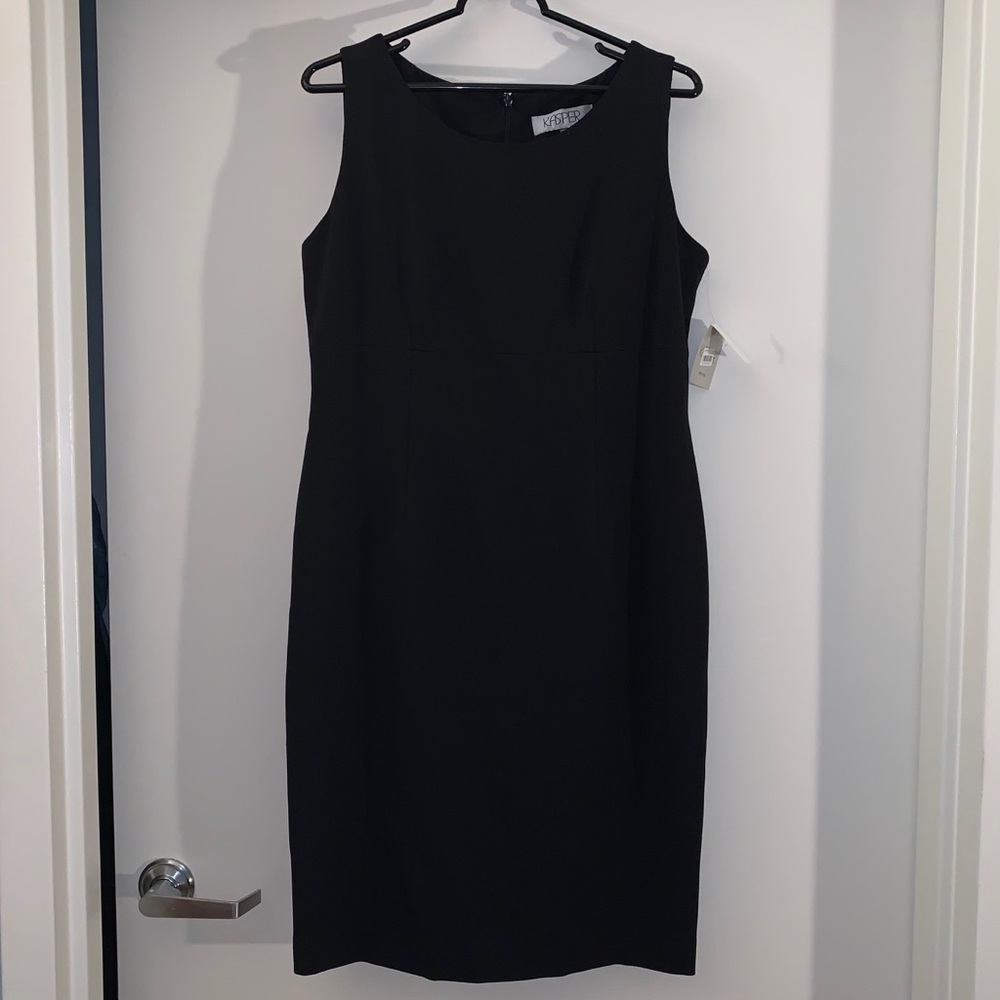 🆕 Kasper Black Sleeveless Sheath Dress